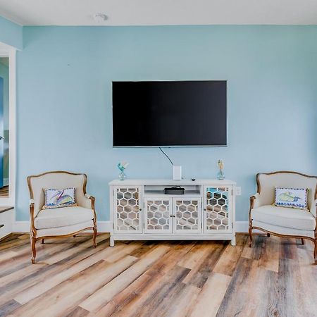The Quirky Whale Villa Surfside Beach Bagian luar foto