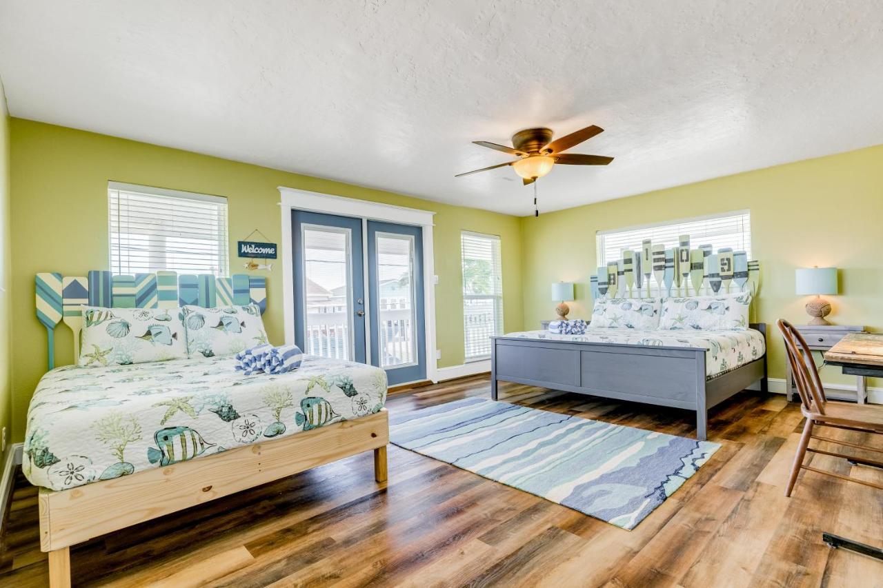 The Quirky Whale Villa Surfside Beach Bagian luar foto