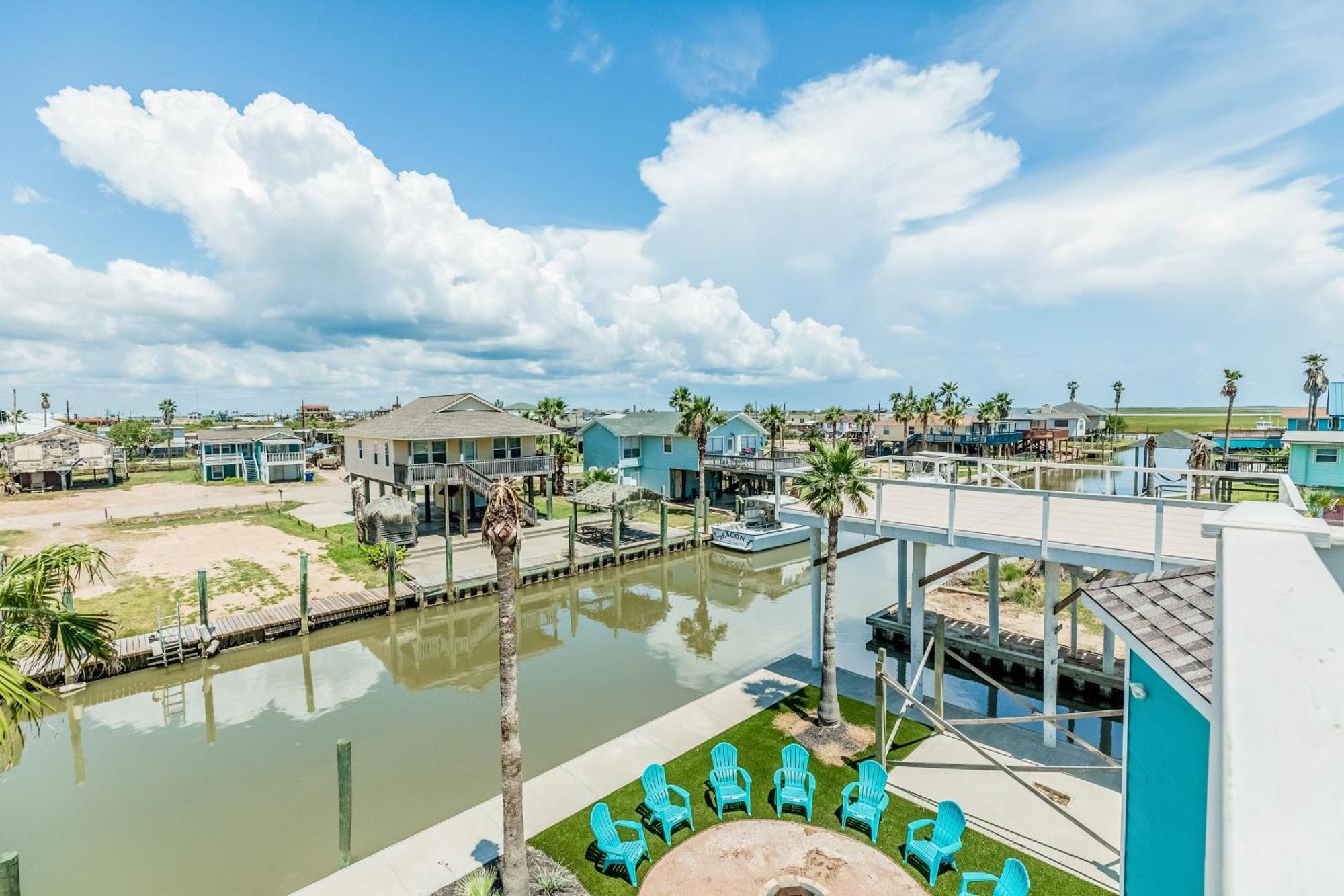 The Quirky Whale Villa Surfside Beach Bagian luar foto